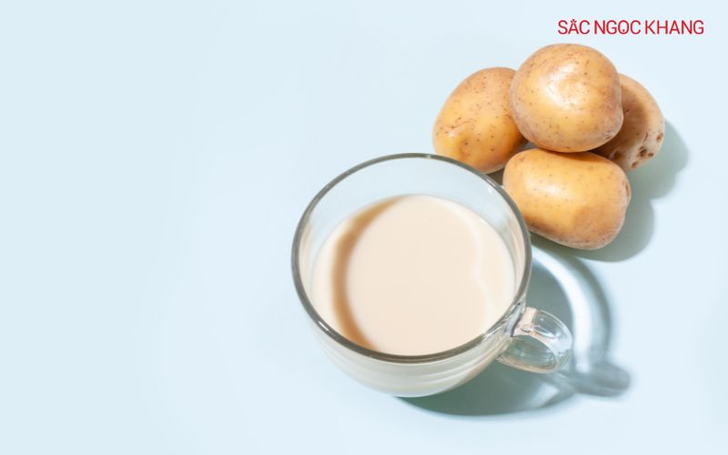 Mặt nạ khoai tây và sữa tươi